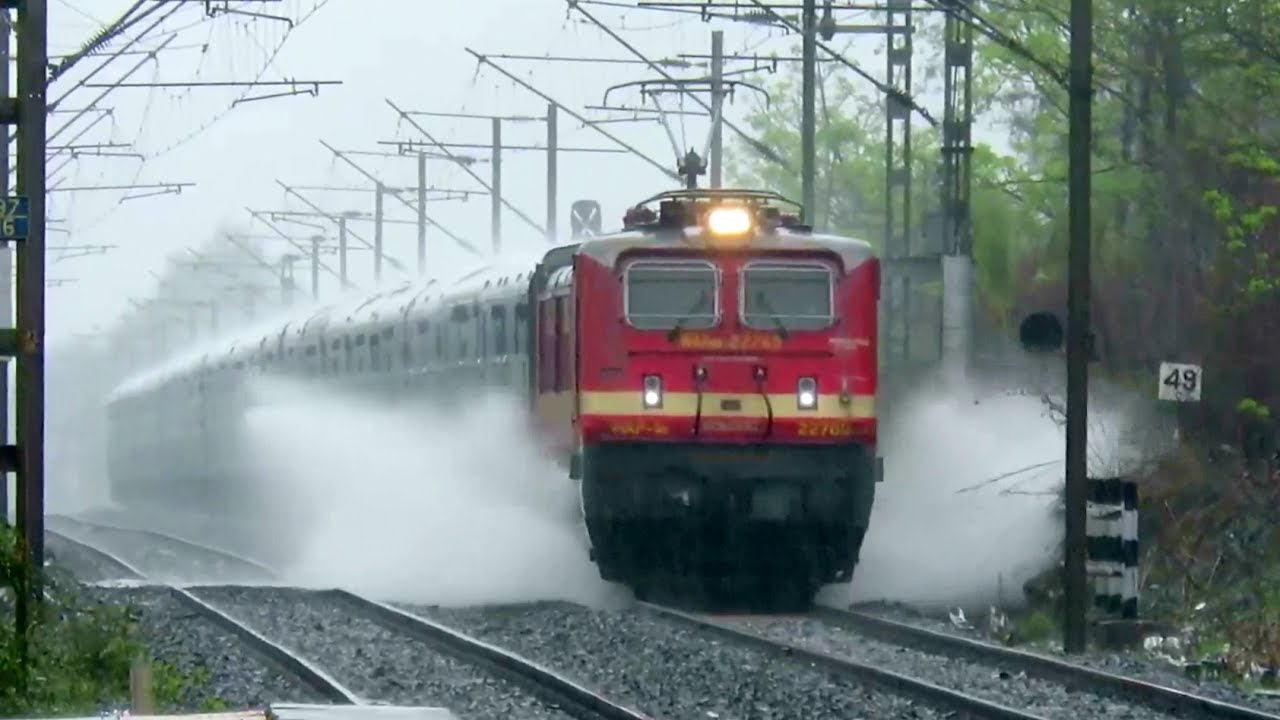 Trains Cancelled | తెలుగు రాష్ట్రాల్లో భారీ వర్షాలు.. పెద్ద ఎత్తున రైళ్లను రద్దు చేసిన దక్షిణ మధ్య రైల్వే