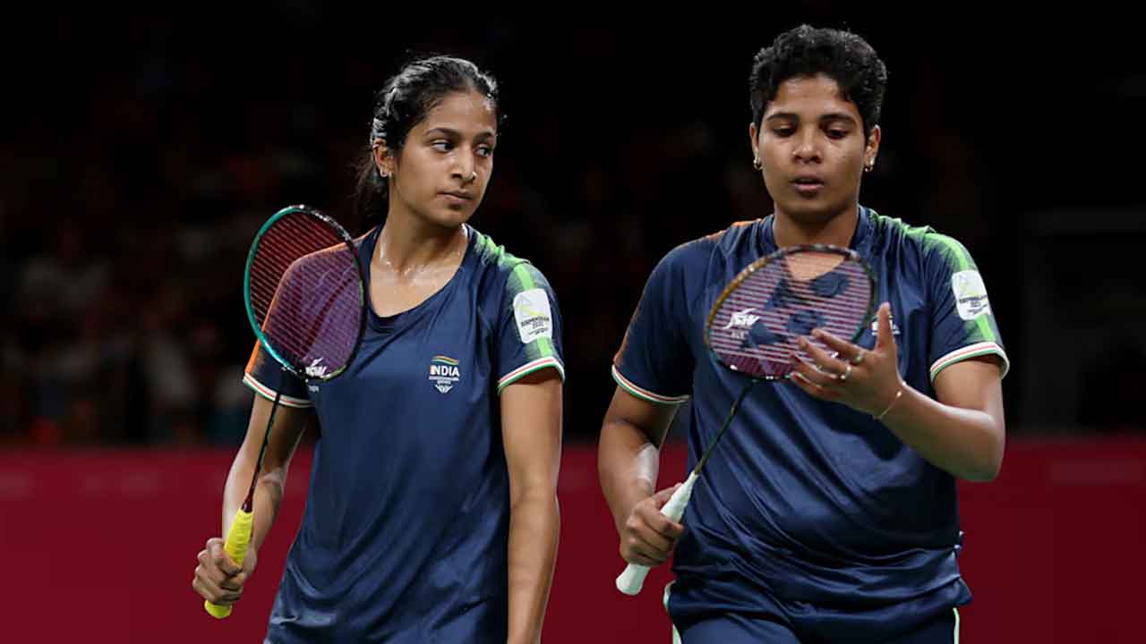 సెమీస్‌కు త్రిసా, గాయత్రి జోడీ