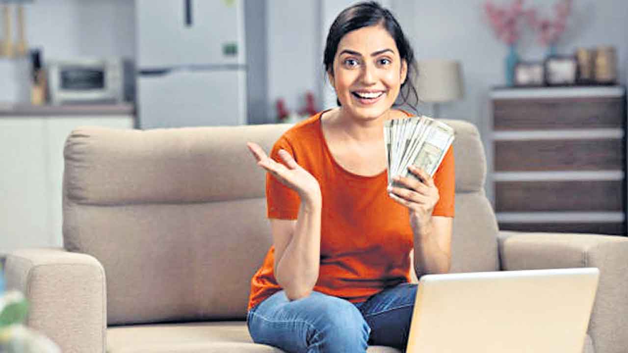 అక్కడ అతివకే అందలం.. పురుషుల కంటే మహిళా ఉద్యోగుల సగటు వేతనం 160% ఎక్కువ