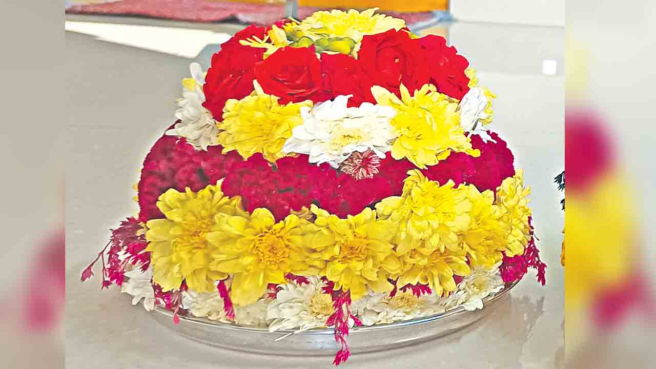 నానే బియ్యం బతుకమ్మ