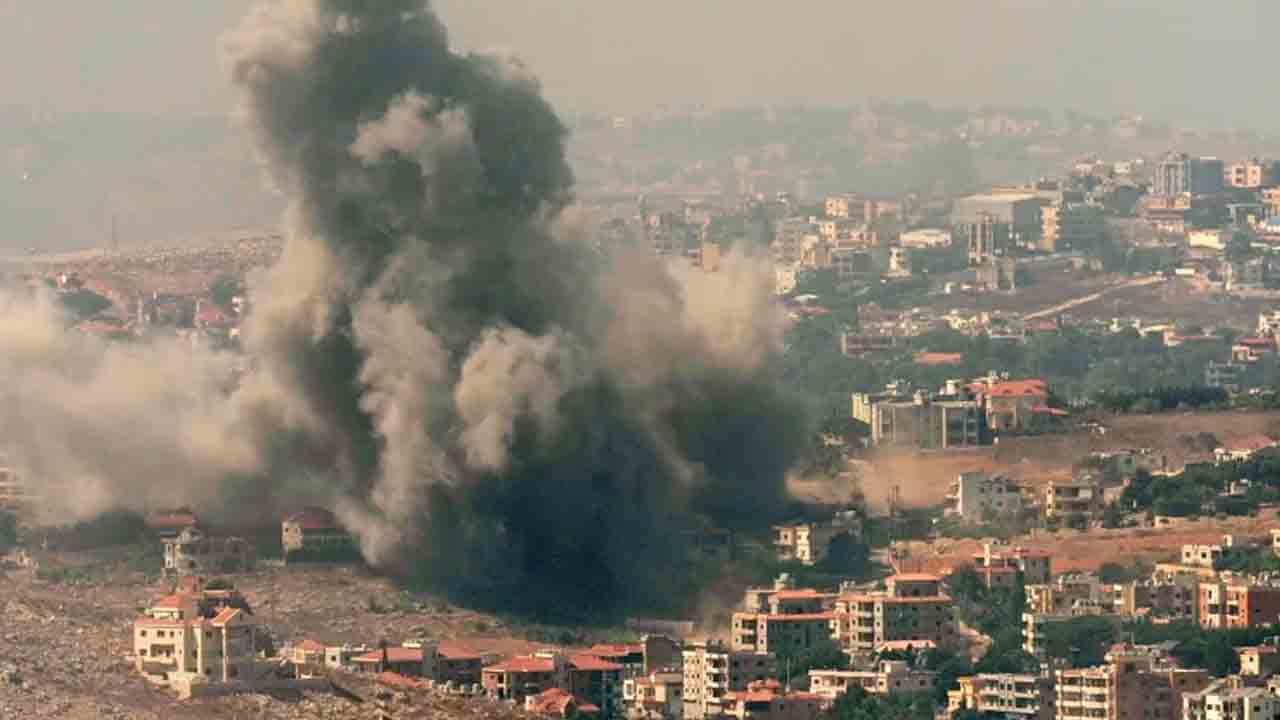 Israel Hezbollah War | లెబనాన్‌పై కొనసాగిన దాడులు.. హమాస్‌ అధికారి హతం