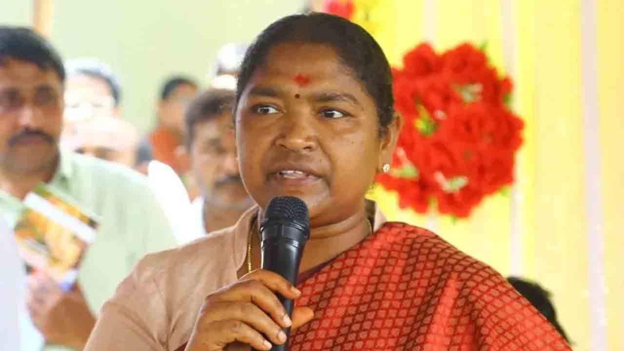 తెలంగాణ ఫుడ్స్‌ ధరల సవరణకు కమిటీ: మంత్రి సీతక్క