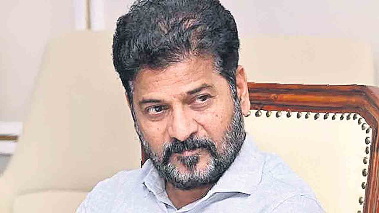 Revanth Reddy | అన్నీ వాళ్లకు చెప్పి చేయాల్నా?.. హైకమాండ్‌పై ముఖ్యమంత్రి రుసరుస