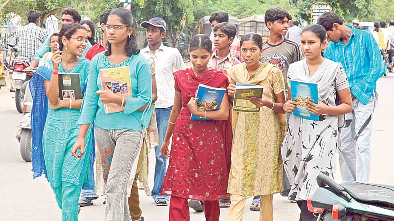 డిగ్రీ, పీజీ కళాశాలల నిరవధిక బంద్‌!