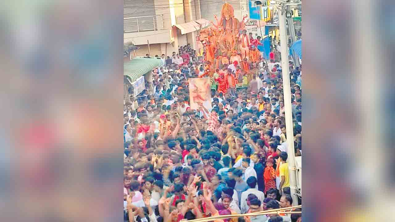 నిమజ్జనోత్సవం