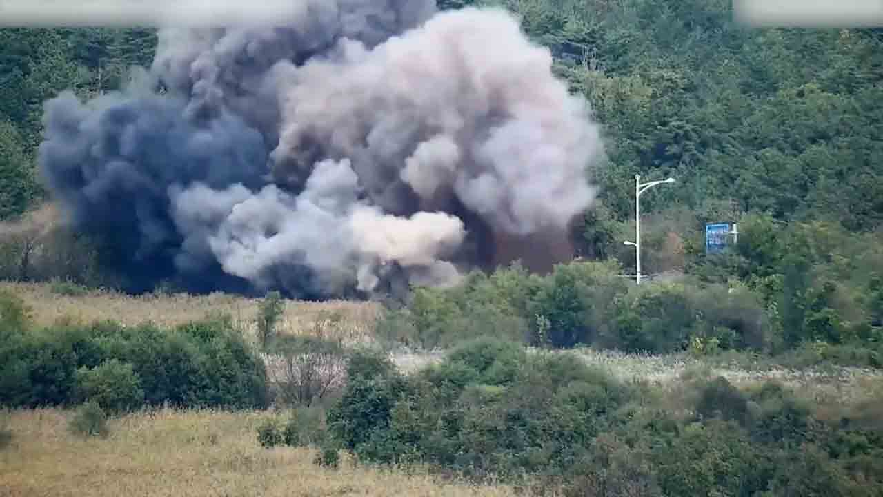 సరిహద్దు రోడ్లను పేల్చేసిన ఉత్తరకొరియా