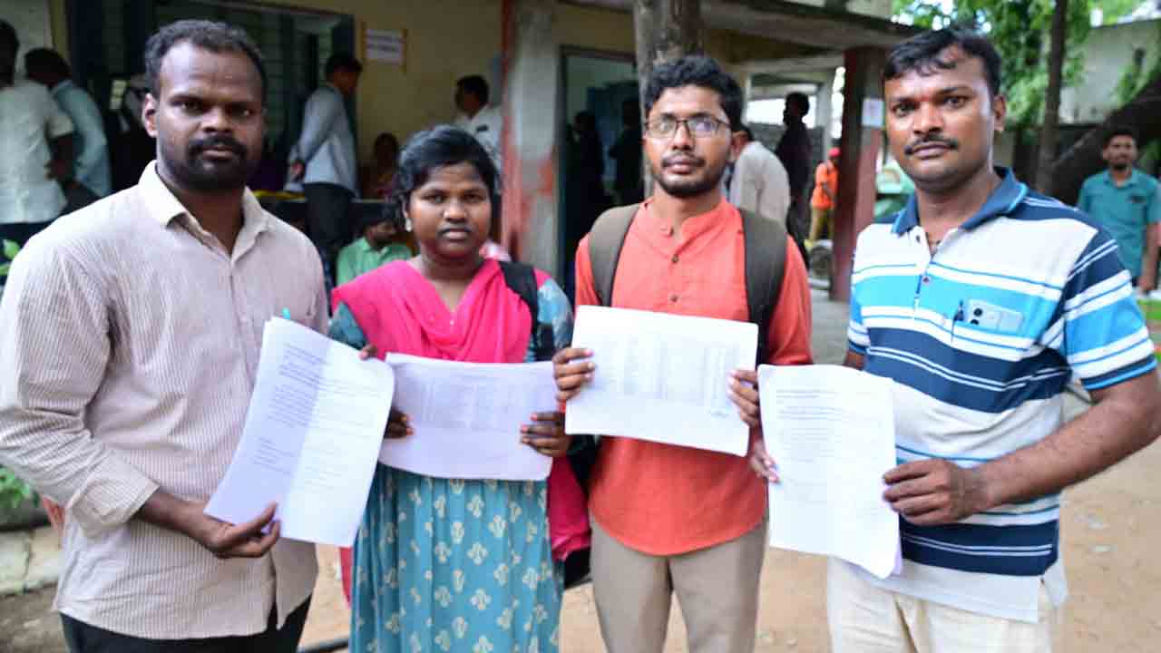 డీఎస్సీ కౌన్సెలింగ్‌ గందరగోళం