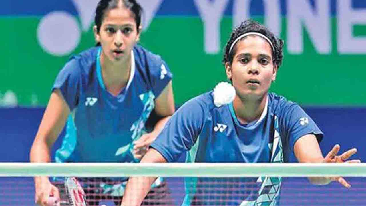 త్రిసా-గాయత్రి జోడీ ఓటమి