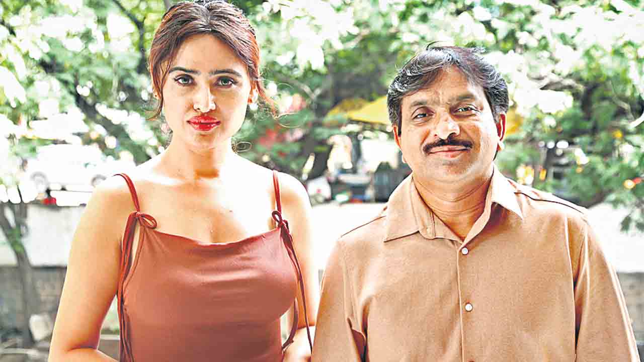 ఇద్దరు పోటీ పడితే..