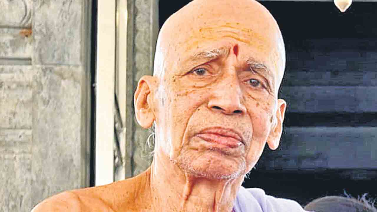 వేద విద్మన్మణి త్రిగుళ్ల ప్రభాకరశర్మ ఇకలేరు