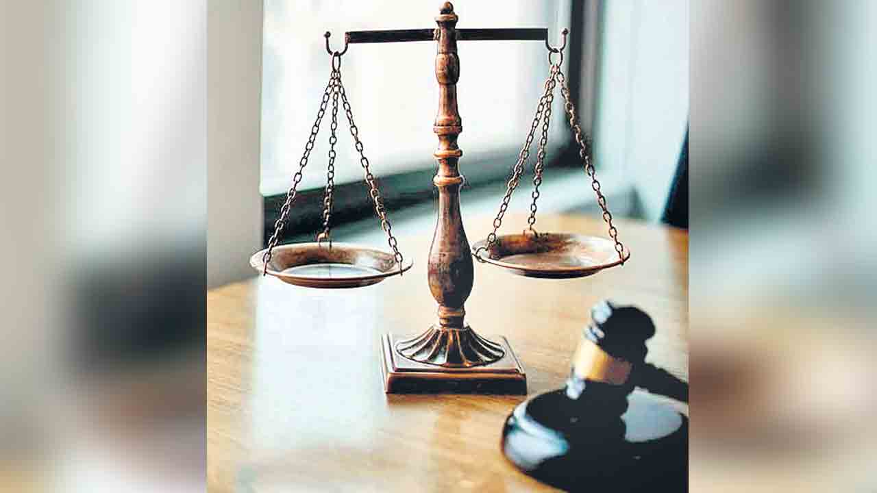 న్యాయ వ్యవస్థను సంస్కరించాలె