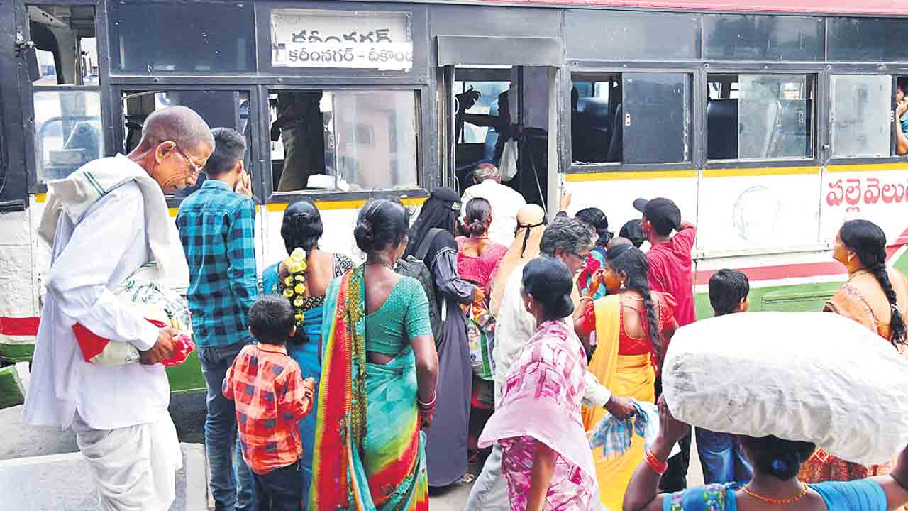 బతుకమ్మ, దసరా ఆదాయం 31.50 కోట్లు