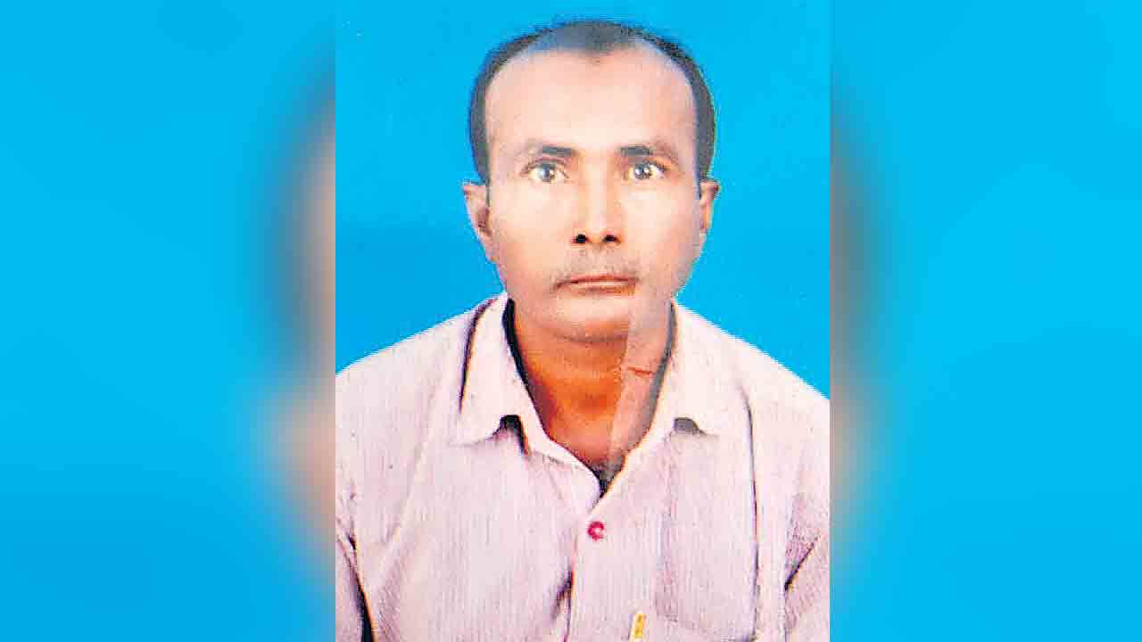 లోన్‌ కిస్తీలు కట్టలేక ఆటో డ్రైవర్‌ బలవన్మరణం