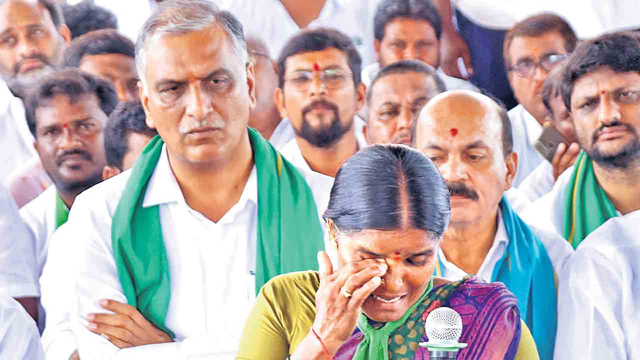 Harish Rao | నువ్వు సీఎంవా బ్రోకరువా.. అండగా నిలవాల్సిందిపోయి భూములు లాక్కుంటున్నవ్‌: హరీశ్‌రావు