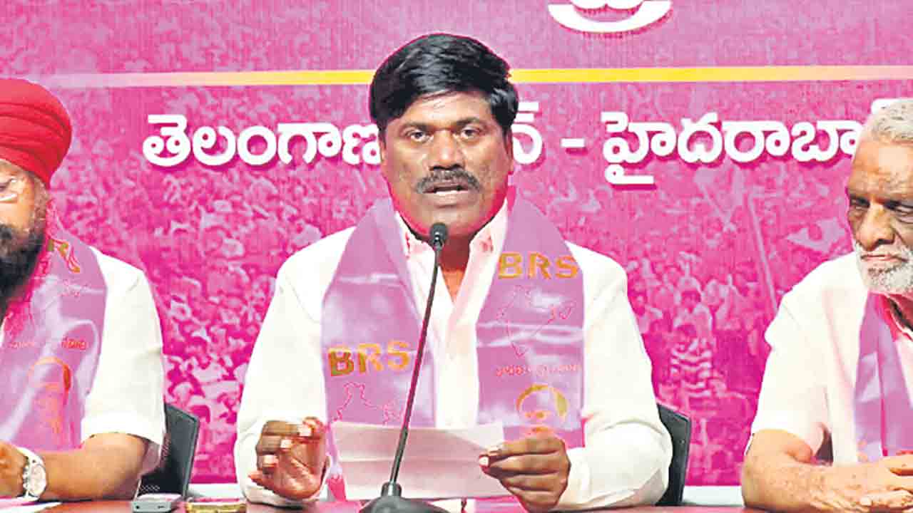 సర్కార్‌కు పత్తిరైతు గోసపట్టదా?