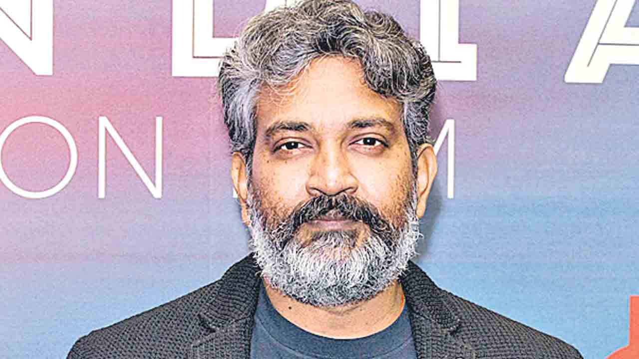 Rajamouli | ‘ఆర్‌ఆర్‌ఆర్‌’కు మించి.. మహేష్‌తో సినిమాపై రాజమౌళి ఇంట్రెస్టింగ్‌ కామెంట్స్‌..
