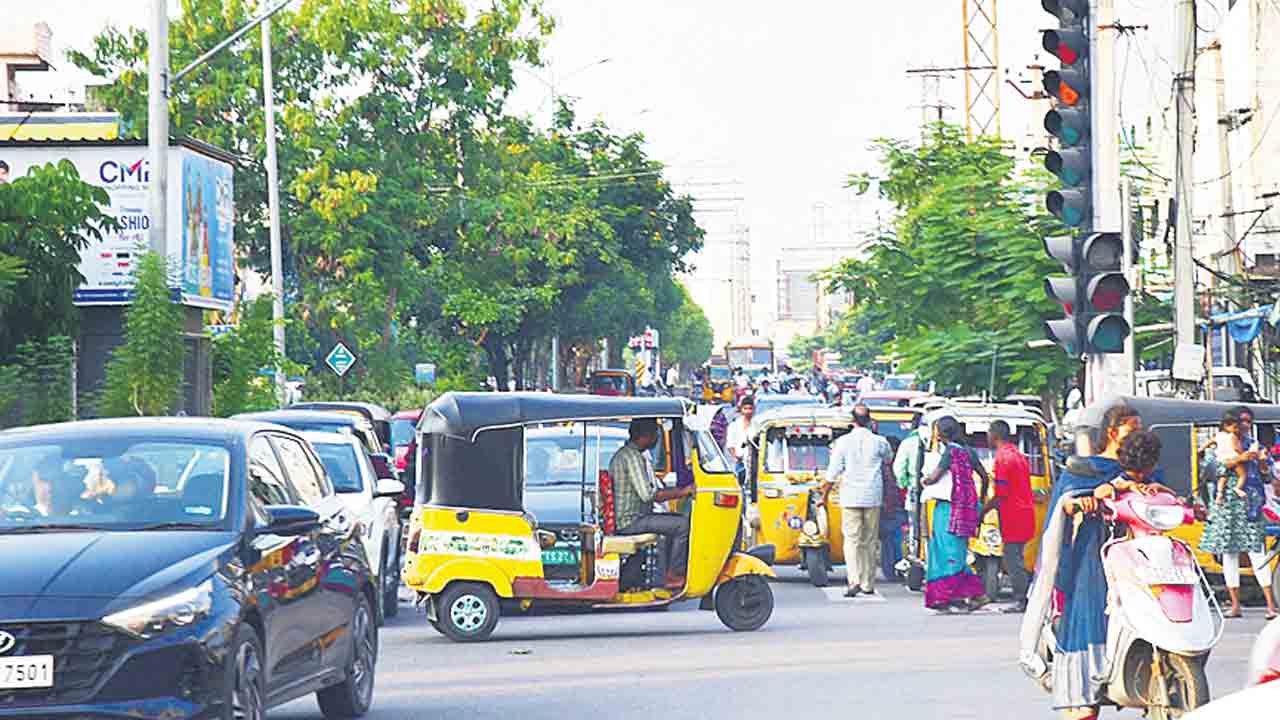 ట్రా‘ఫికర్‌’ ఇంకెన్నాళ్లు?