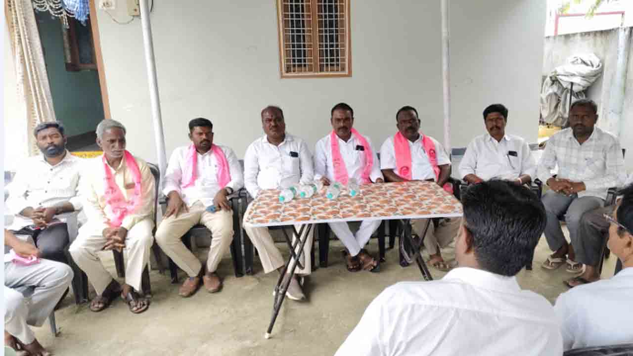 కూతురు బలవన్మరణం.. తండ్రి పోరాటం