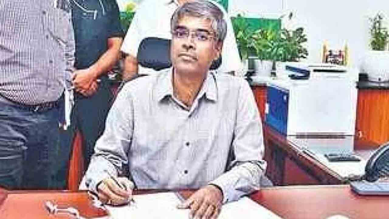 పటాకుల దుకాణాలకు ట్రేడ్‌ లైసెన్స్‌ తప్పనిసరి