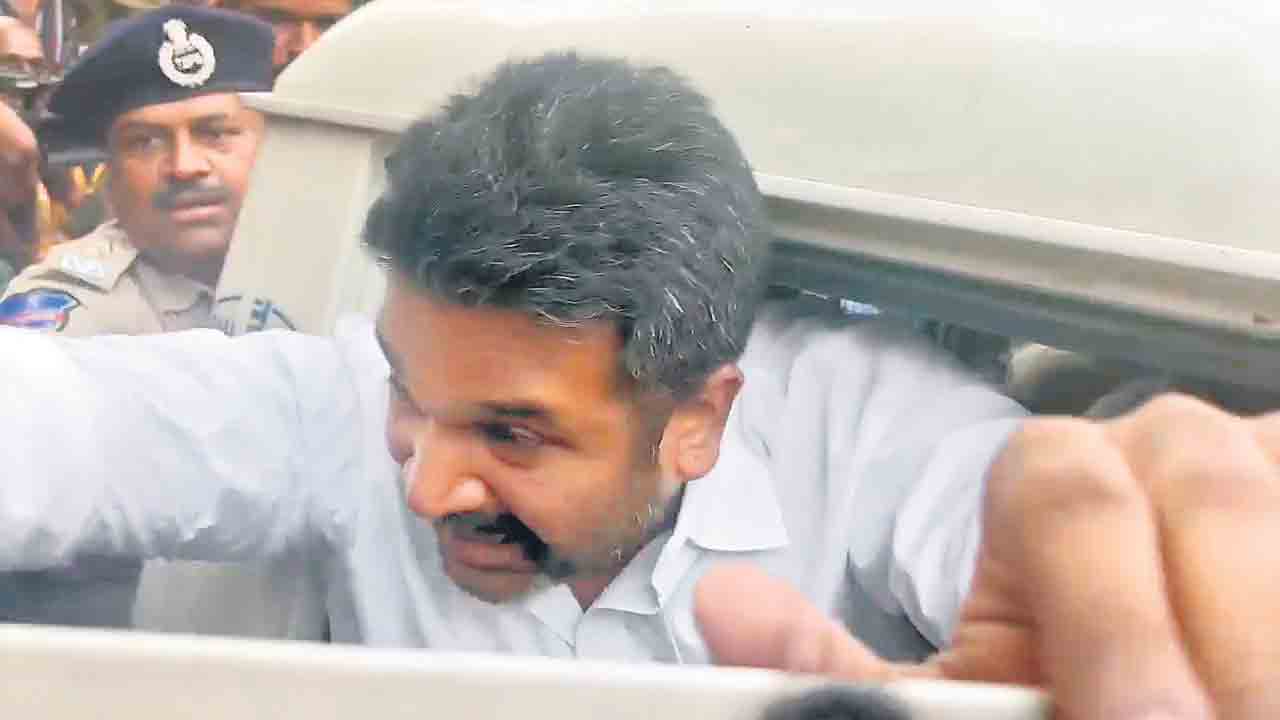 Telangana | రాష్ట్రంలో అరాచక పాలన.. కేటీఆర్‌ కేంద్రంగా కుట్రలు, కుయుక్తులు