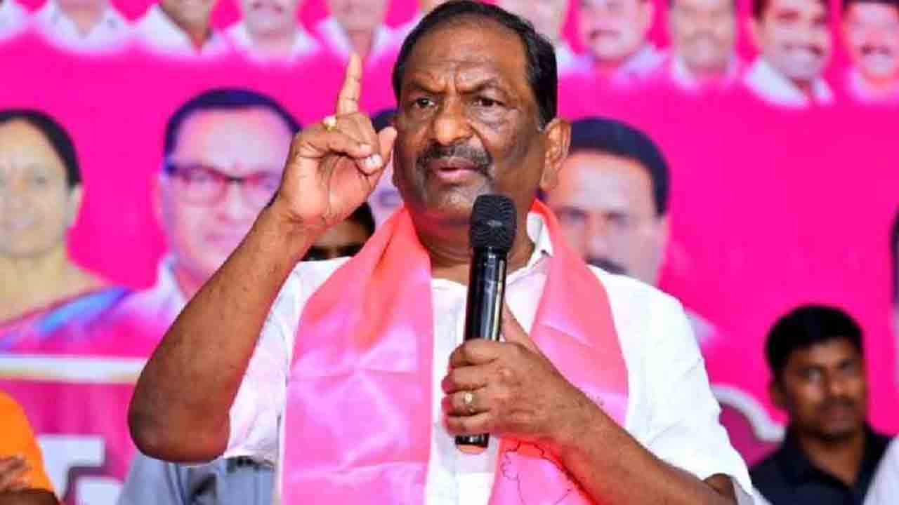 ముమ్మాటికీ.. కడియం రాజకీయ వ్యభిచారే