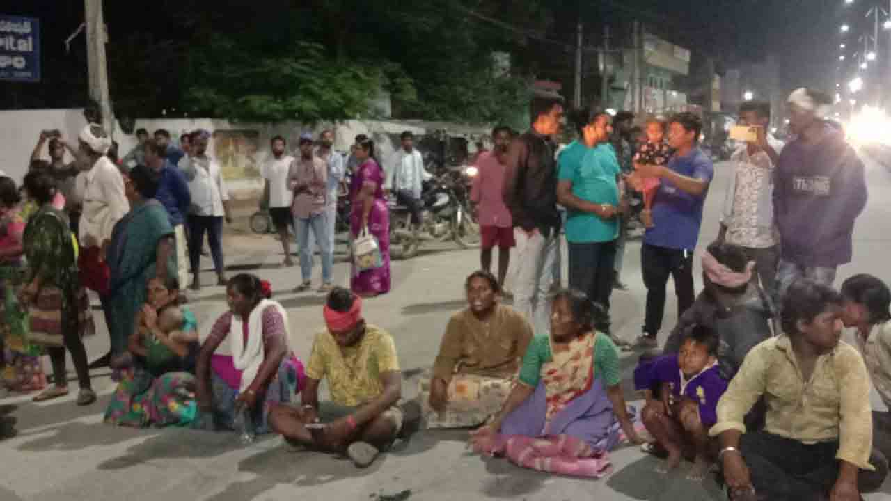 కాంగీల అత్యుత్సాహం.. ఖాకీల కర్కశం