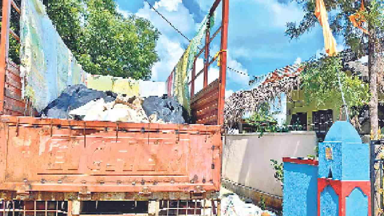 తెల్లబంగారం దొంగలు