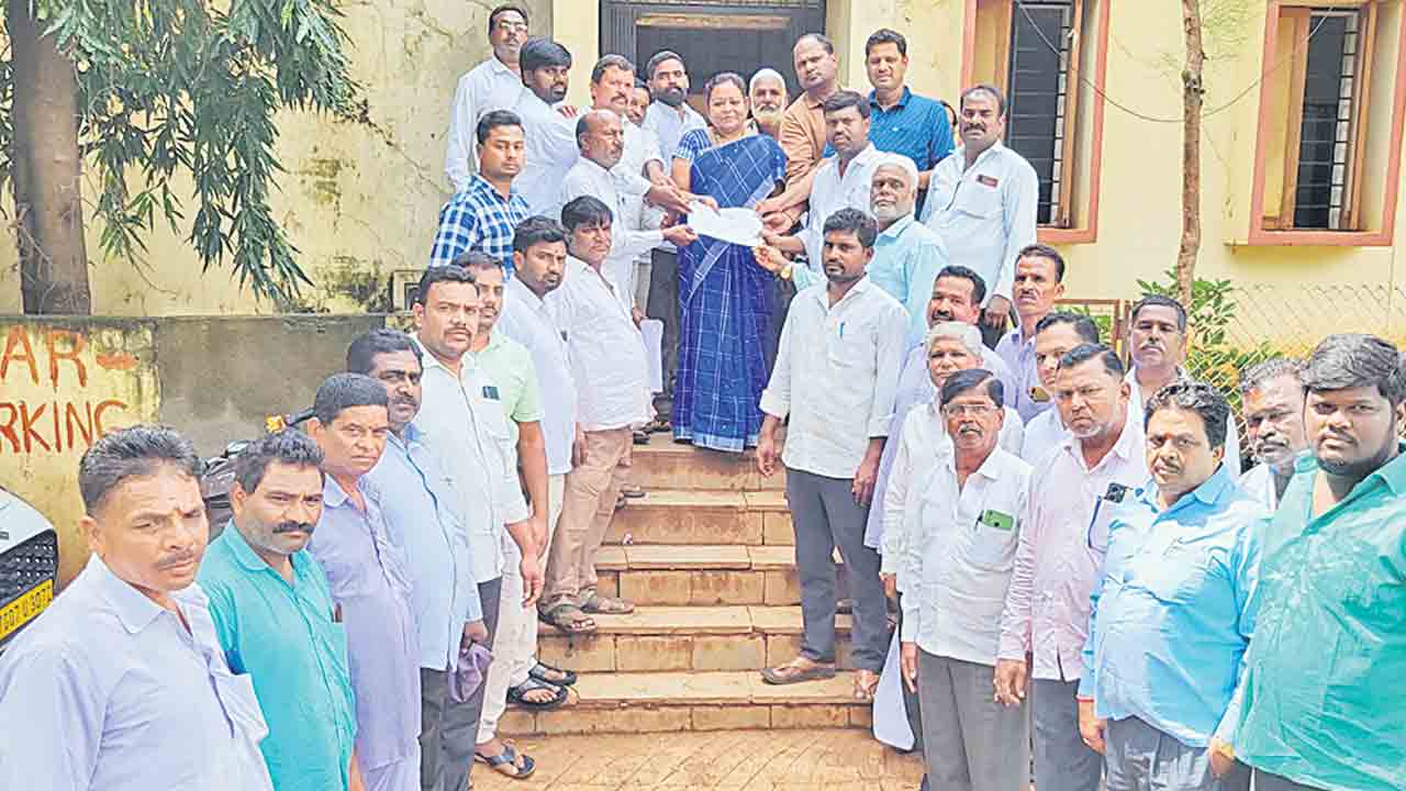 ఇవేమి కమిటీలు..?