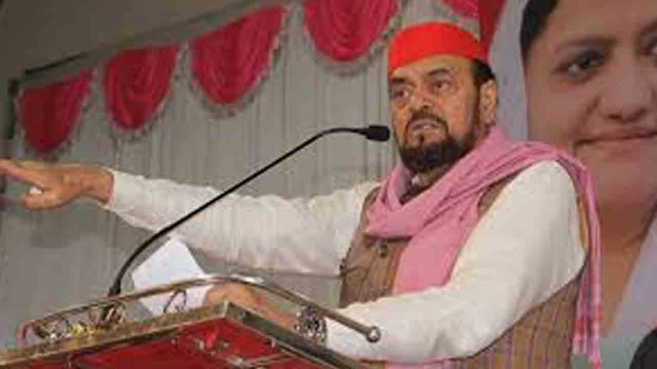 మహారాష్ట్రలో 5 సీట్లు ఇవ్వాల్సిందే