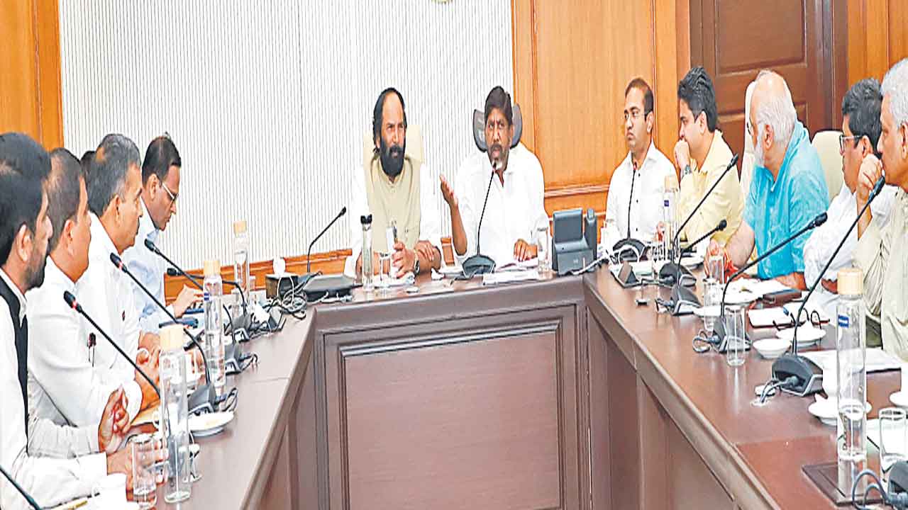 Telangana | హైడ్రాతో నిర్మాణ రంగం సత్తెనాశ్‌.. అనుమతులున్న భవనాలనూ కూలుస్తున్నారు.. రియల్టీ ప్రతినిధుల ఆవేదన