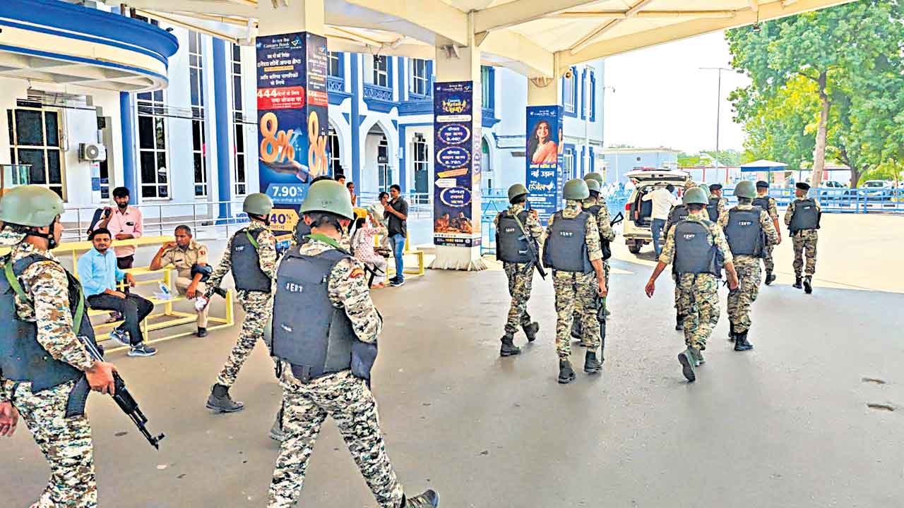 మరో 25 విమానాలకు బాంబు బెదిరింపులు