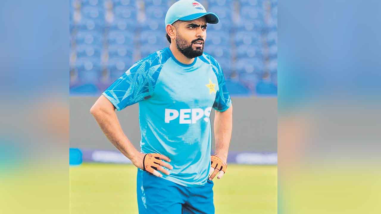 Babar Azam | బాబర్‌ మళ్లీ.. పరిమిత ఓవర్ల సారథ్యానికి రాజీనామా