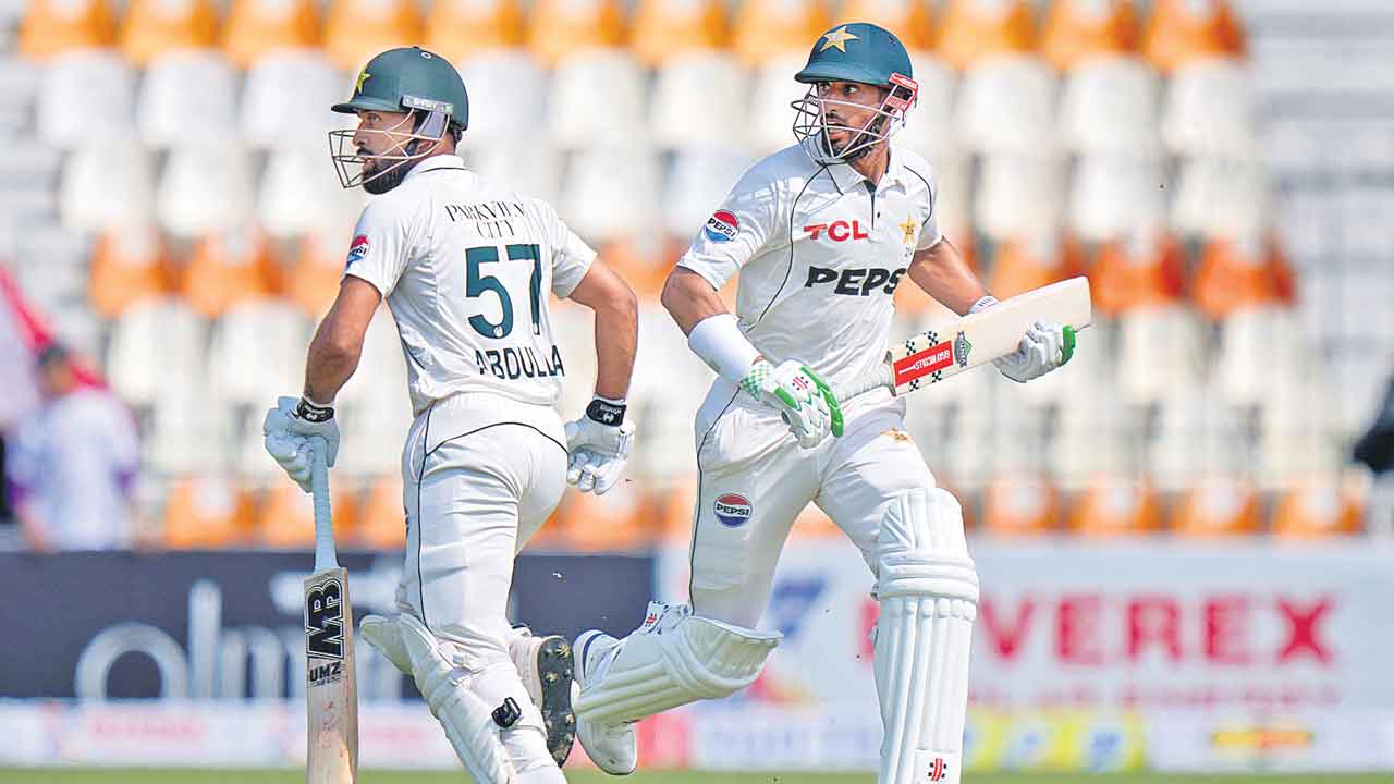 Multan Test | ఇంగ్లండ్‌తో టెస్ట్‌.. దంచికొట్టిన పాక్‌ 