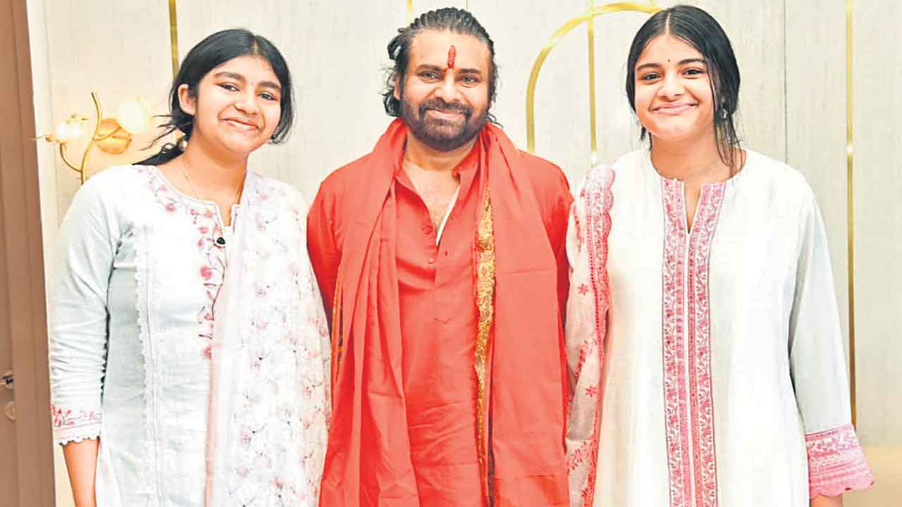 దీక్ష విరమించిన పవన్‌కల్యాణ్‌