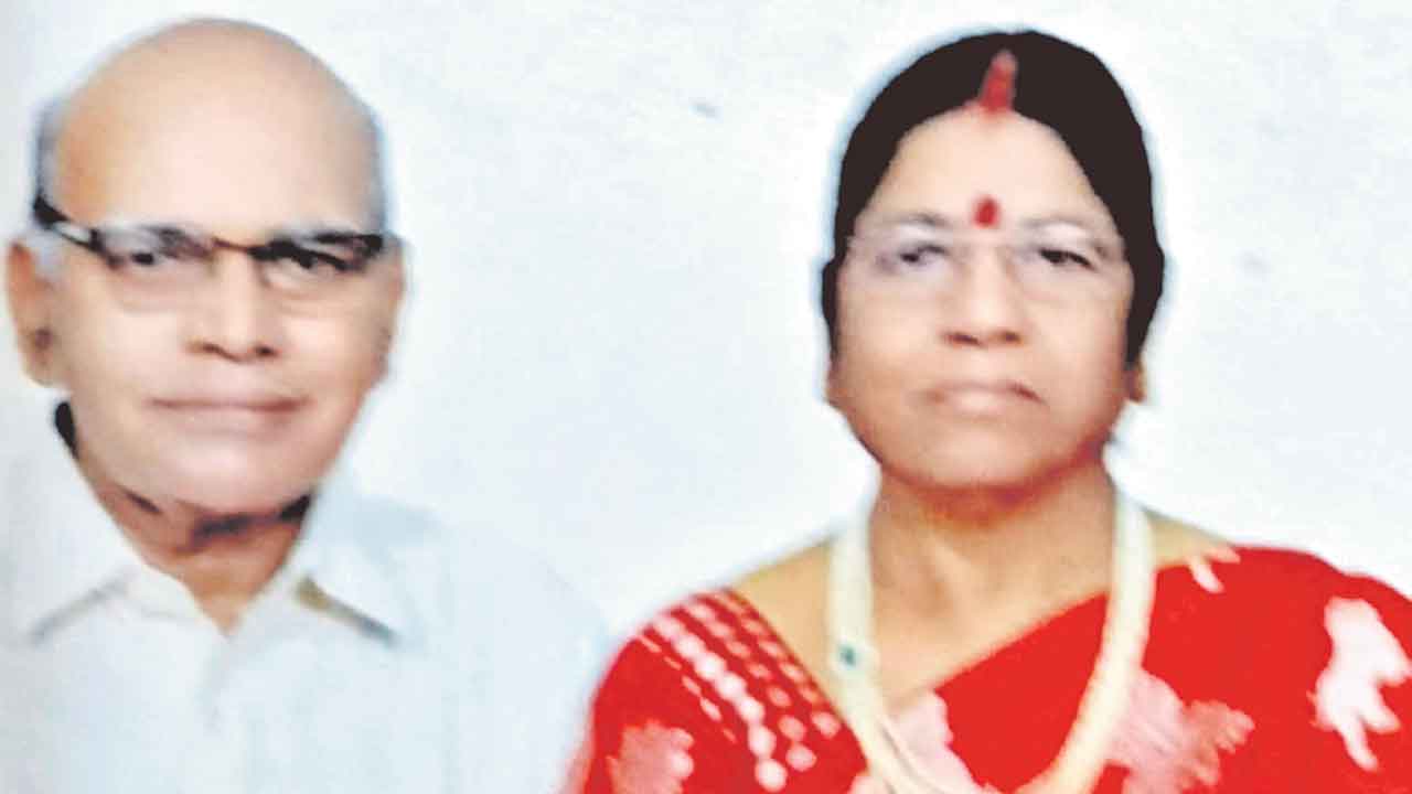 వృద్ధ దంపతుల దారుణ హత్య