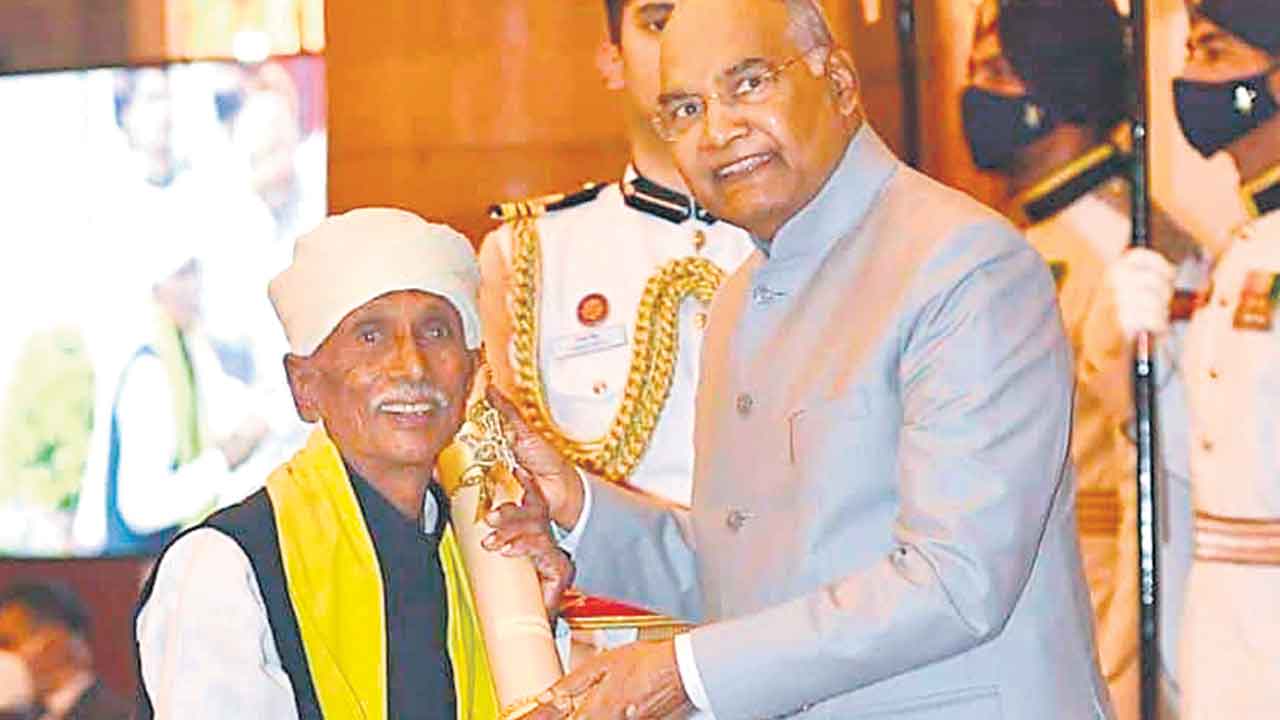 Gussadi Kanakaraju | గుస్సాడీ నృత్య గురువు పద్మశ్రీ కనకరాజు ఇక లేరు.. నేడు మార్లవాయిలో అంత్యక్రియలు