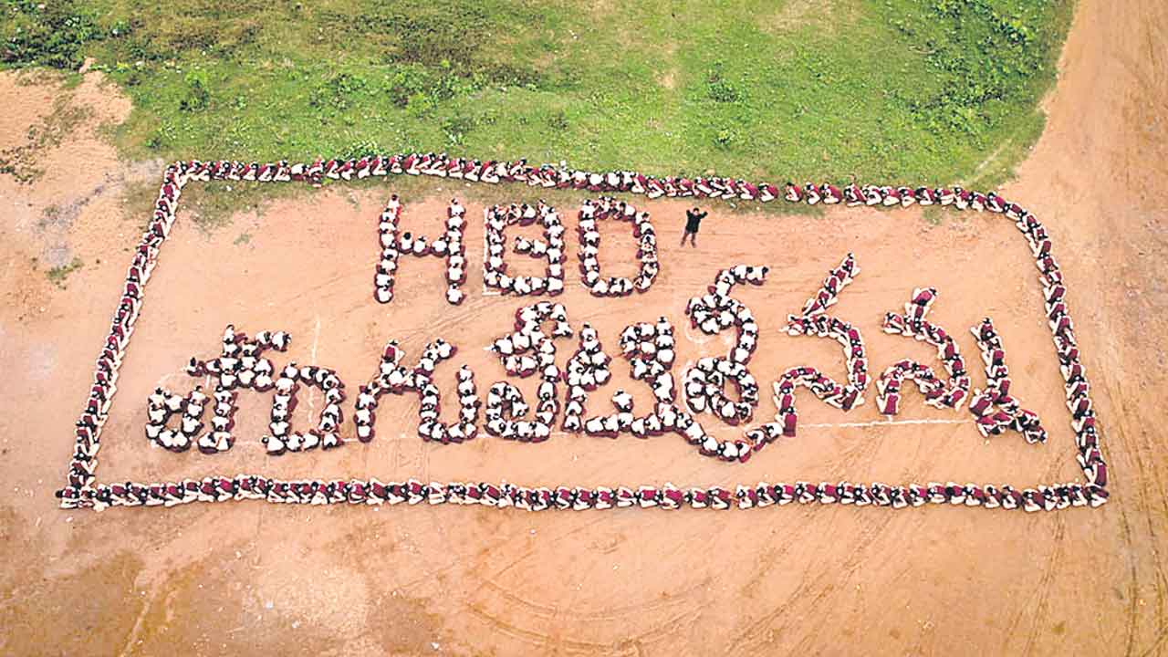 పాఠశాలలో పొంగులేటి జన్మదిన వేడుకలు