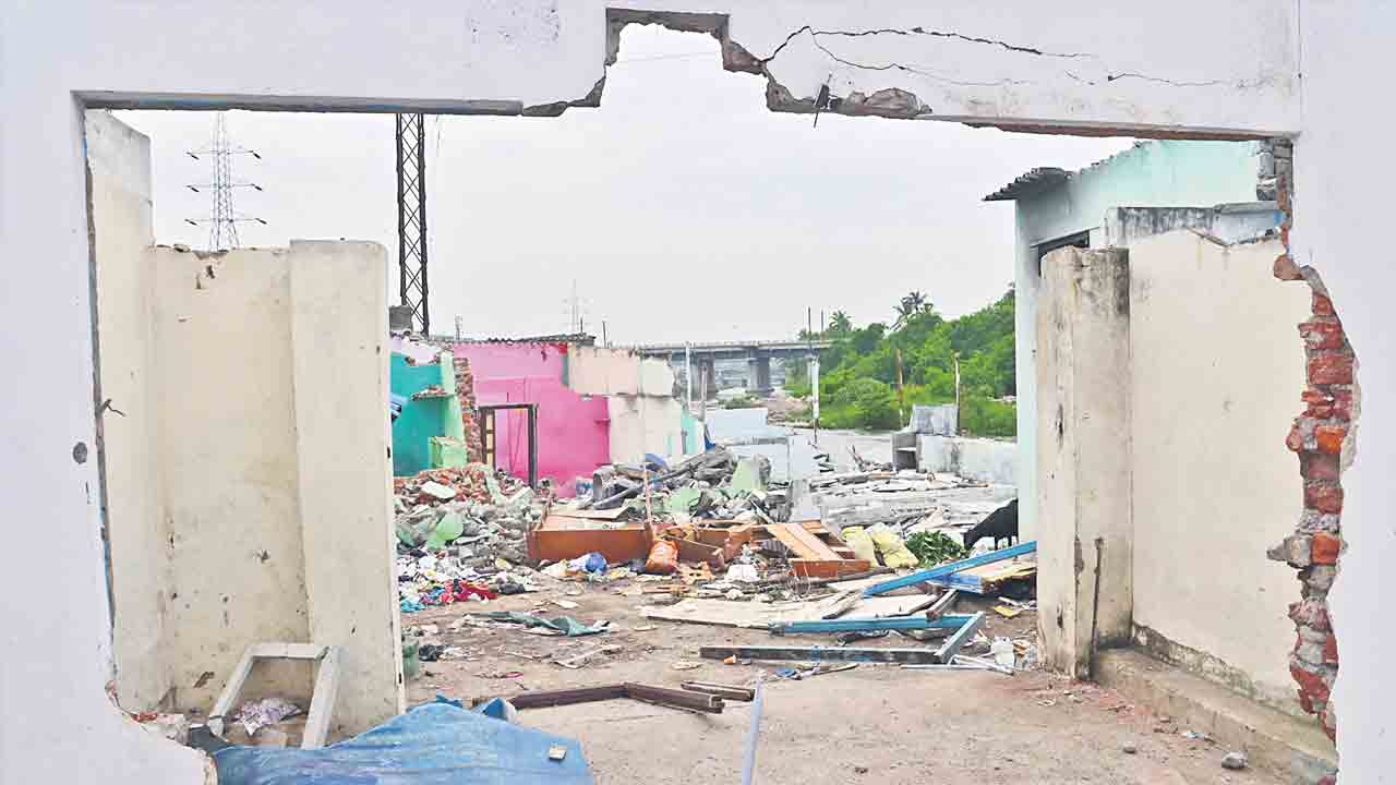 Musi River | కేసీఆర్‌ డబుల్‌ ఇండ్లే మాకు దిక్కు.. సీఎం రేవంత్‌పై మూసీ బాధితుల కన్నెర్ర