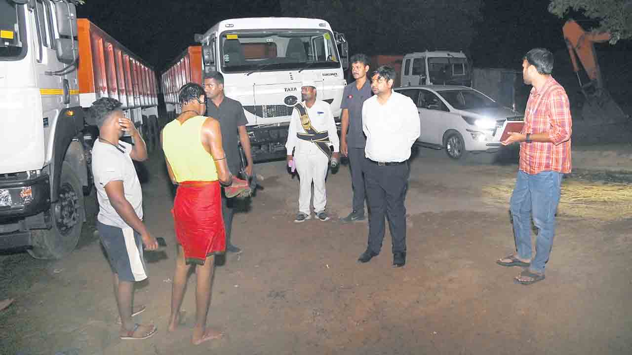 అక్రమంగా ఇసుక తరలిస్తే ఉపేక్షించం