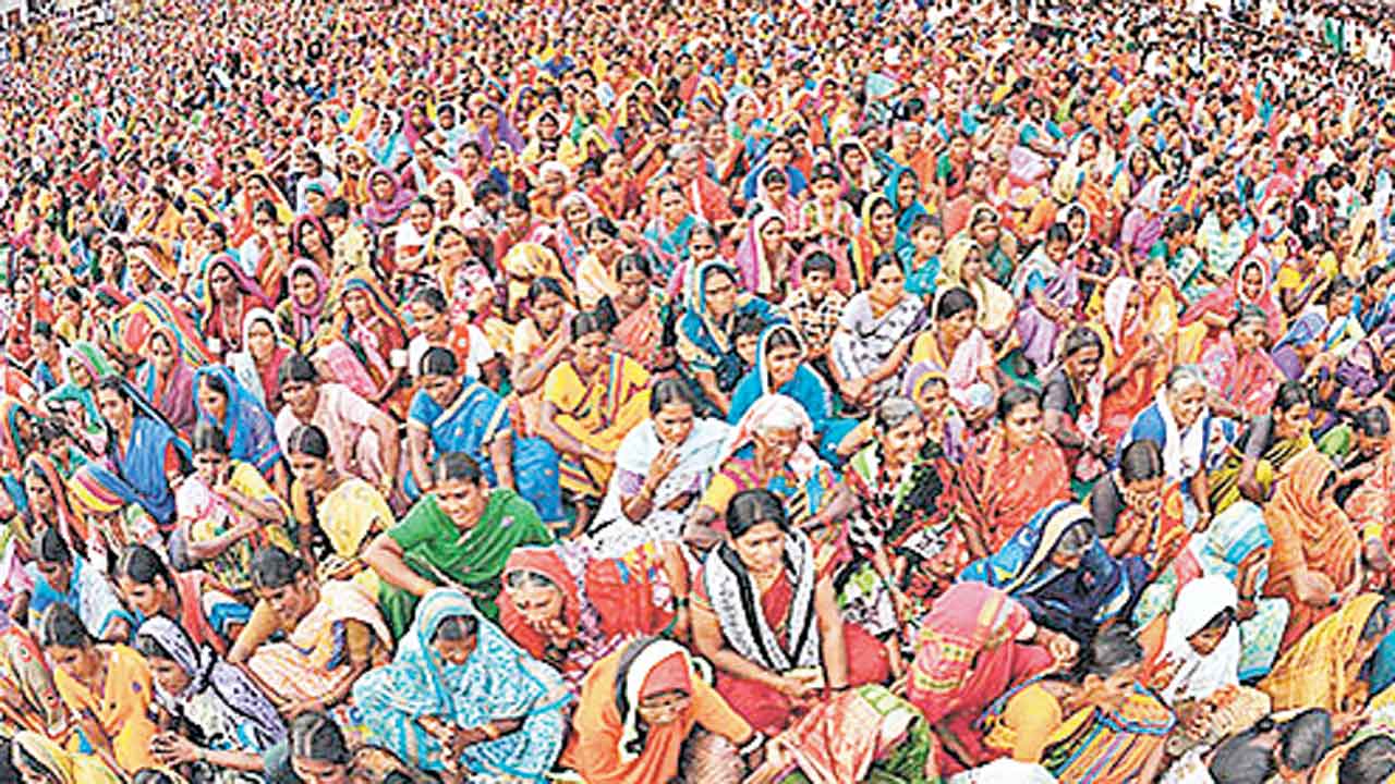 సంపూర్ణ కులగణన!