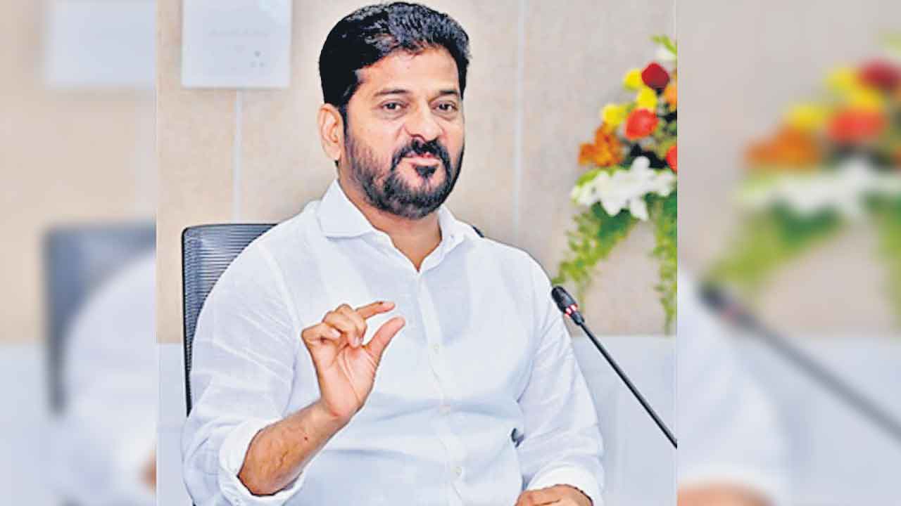 వేదిక ఏదైనా రాజకీయమే