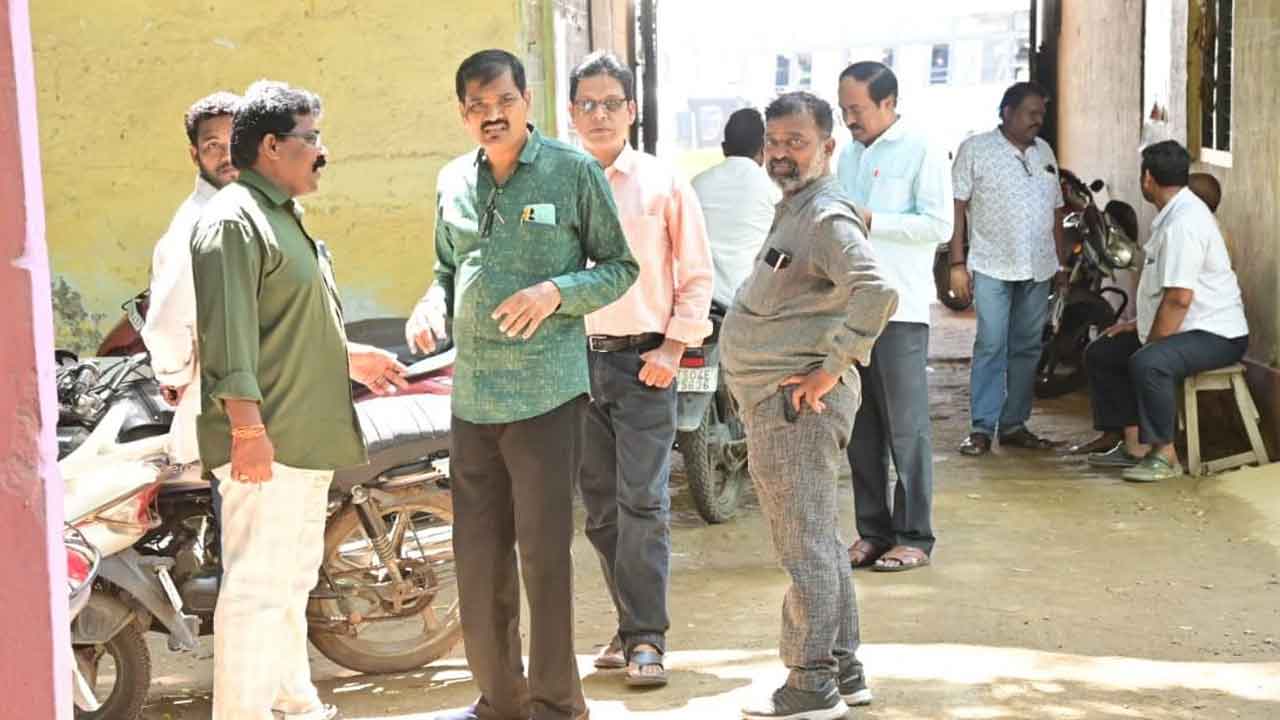 సహనానికి సర్కారు పరీక్ష