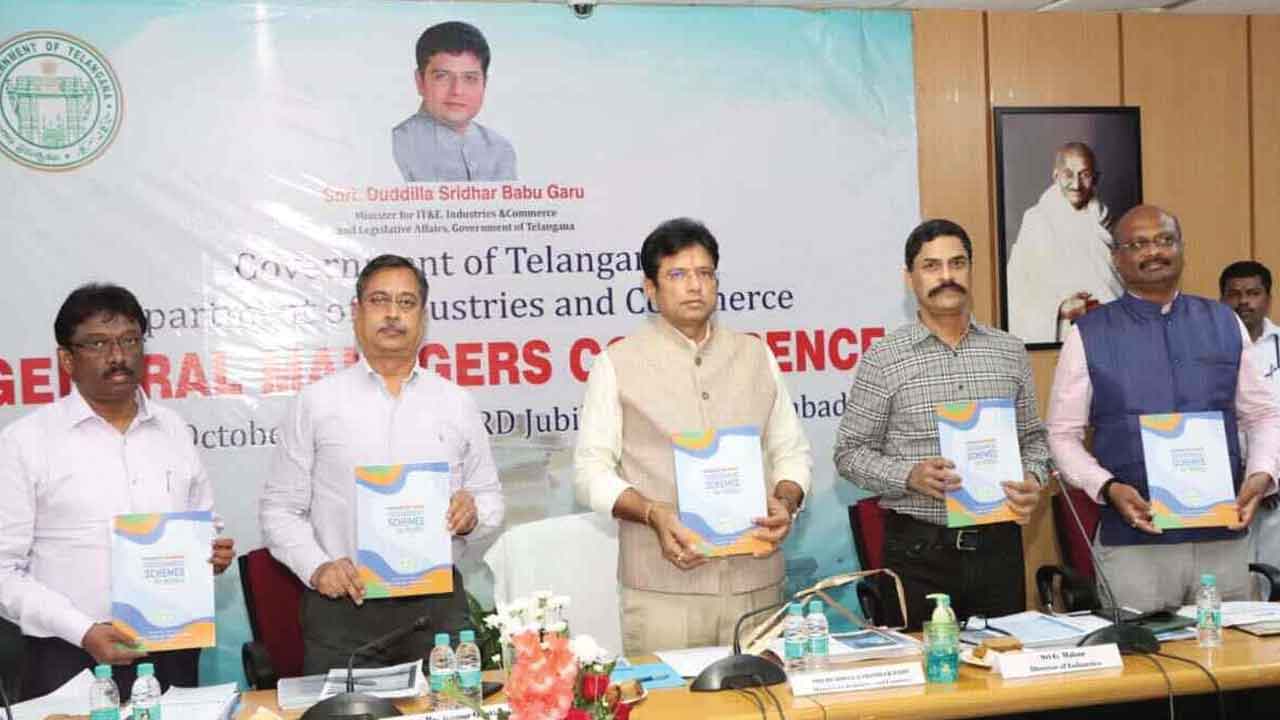 మహిళలు, బీసీలు, దళితులకు ప్రోత్సాహం