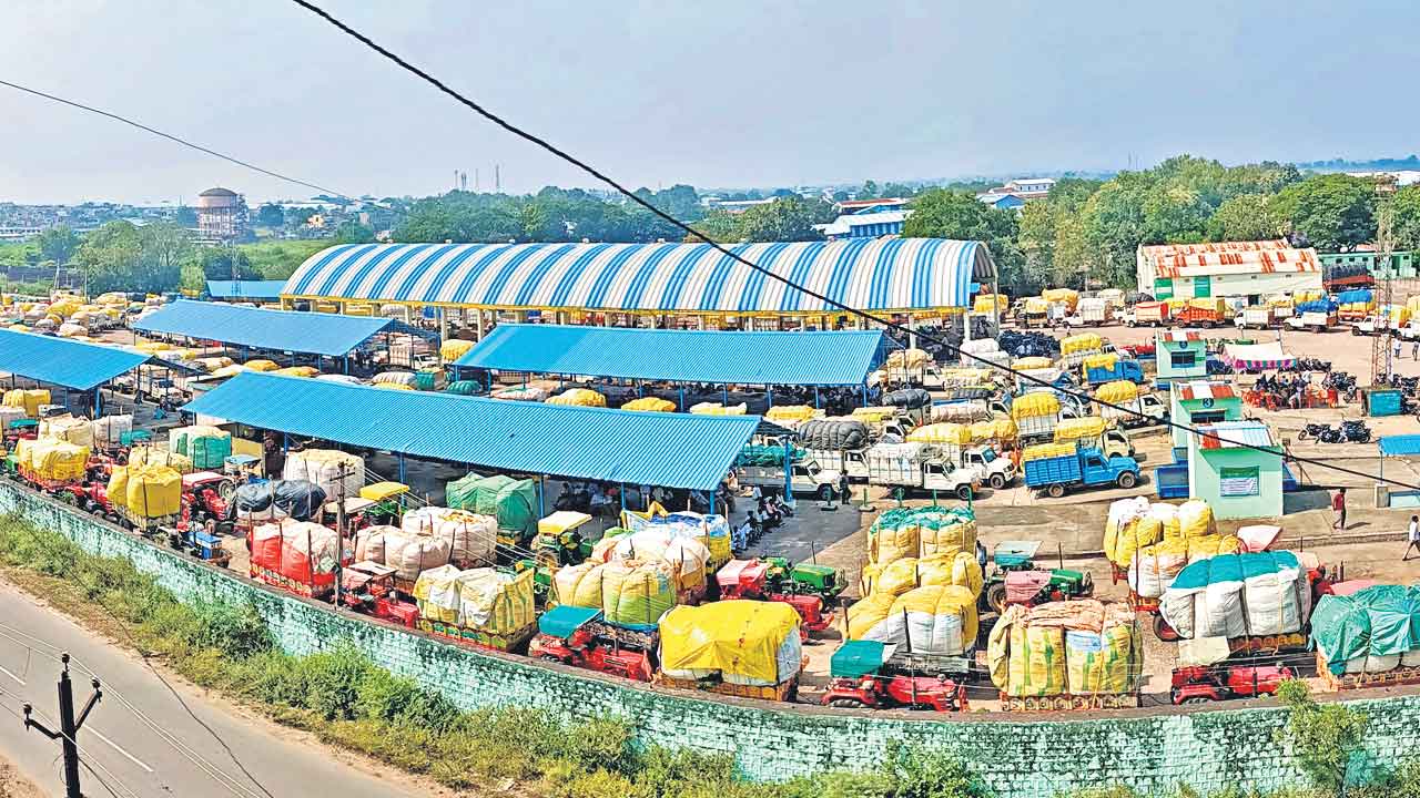 మిల్లర్లకున్న సోయి.. సర్కారుకు లేకపాయే