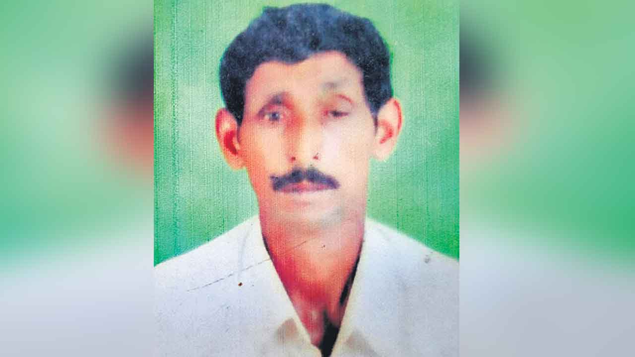 కరెంట్‌షాక్‌తో రైతు మృతి