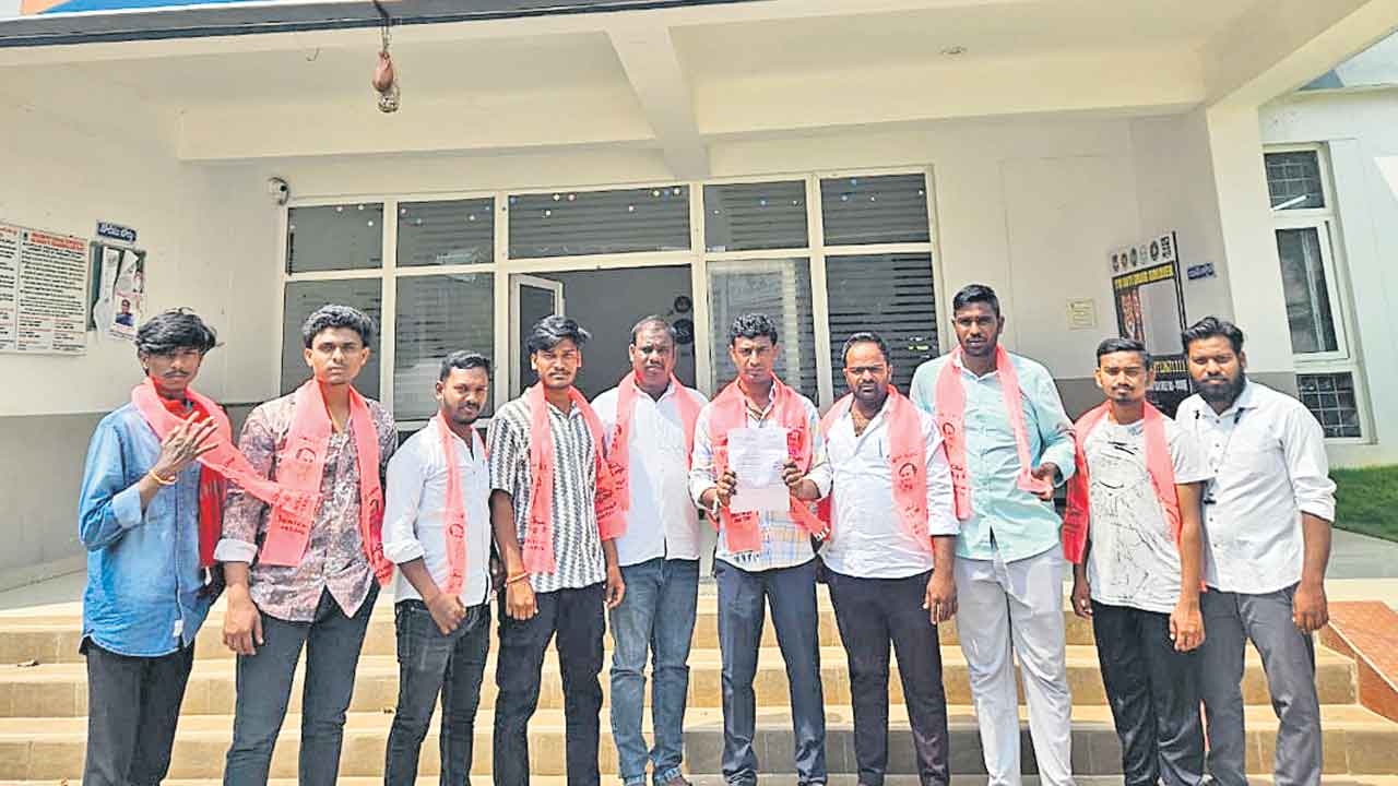 కేటీఆర్‌పై ట్రోల్స్‌ను సహించేది లేదు