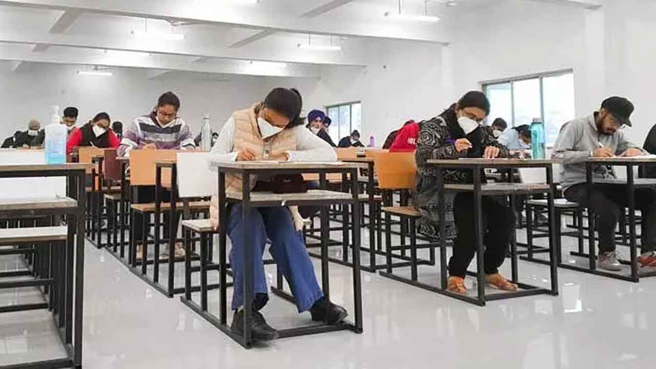 జేఈఈ మెయిన్స్‌ షెడ్యూల్‌ విడుదల