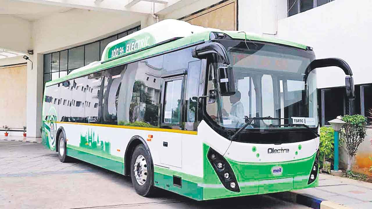 డొక్కు బస్సుల స్థానంలో ఎలక్ట్రిక్‌ బస్సులు