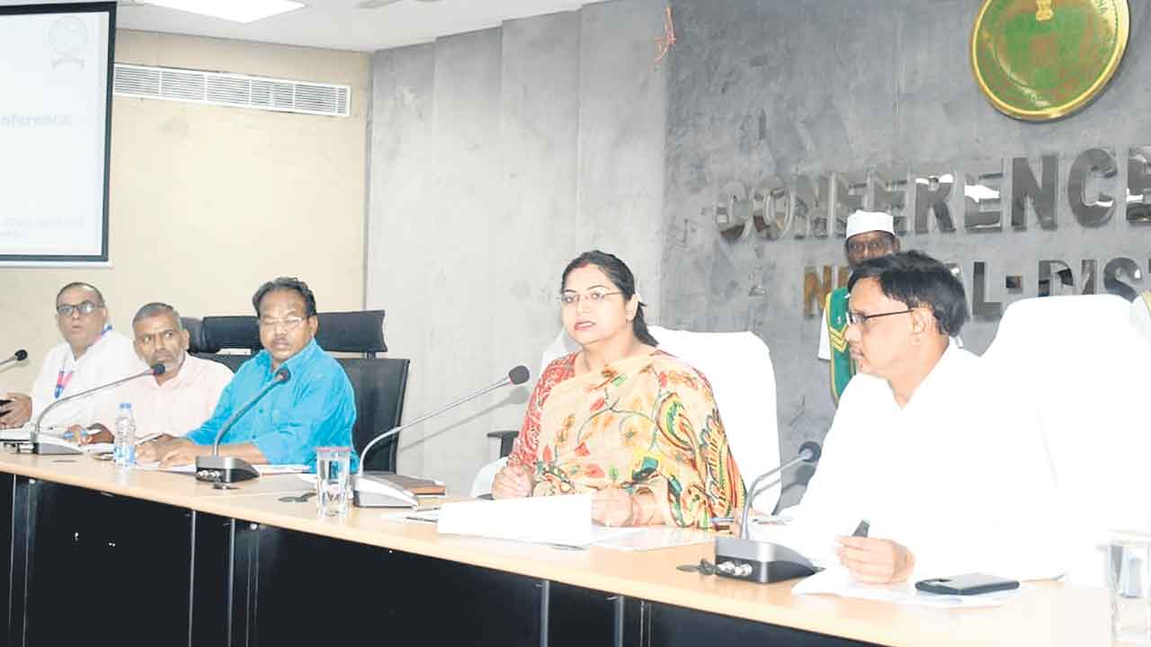 కొనుగోళ్లకు ఏర్పాటు చేయాలి