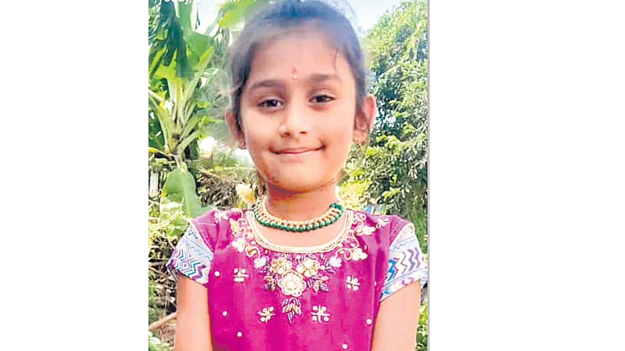 విషజ్వరంతో చిన్నారి మృతి